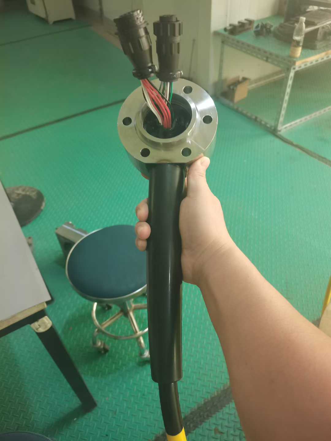 HYSF MCBH/IL4M/F Metal-Housed High-Pressure Underwater Connector with Overmolded Cable